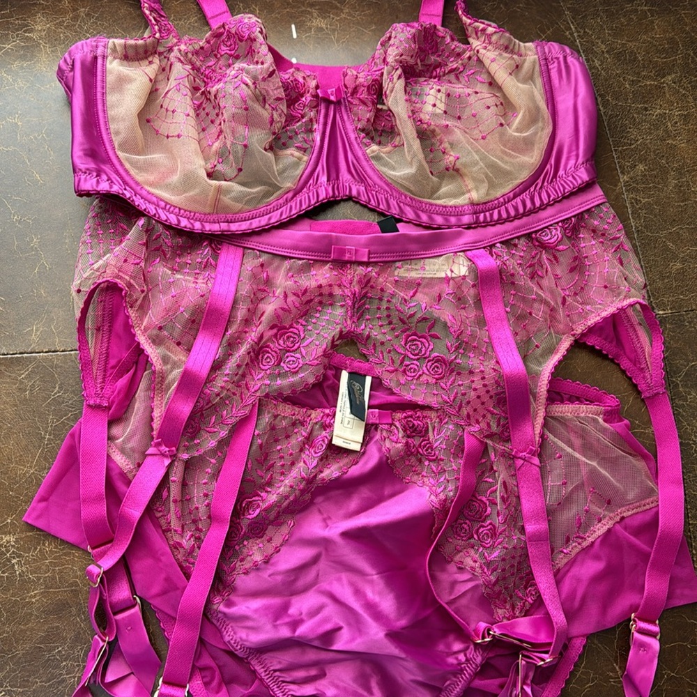 Dita VonTeese Julie’s Roses collection.   Used once for a photoshoot.